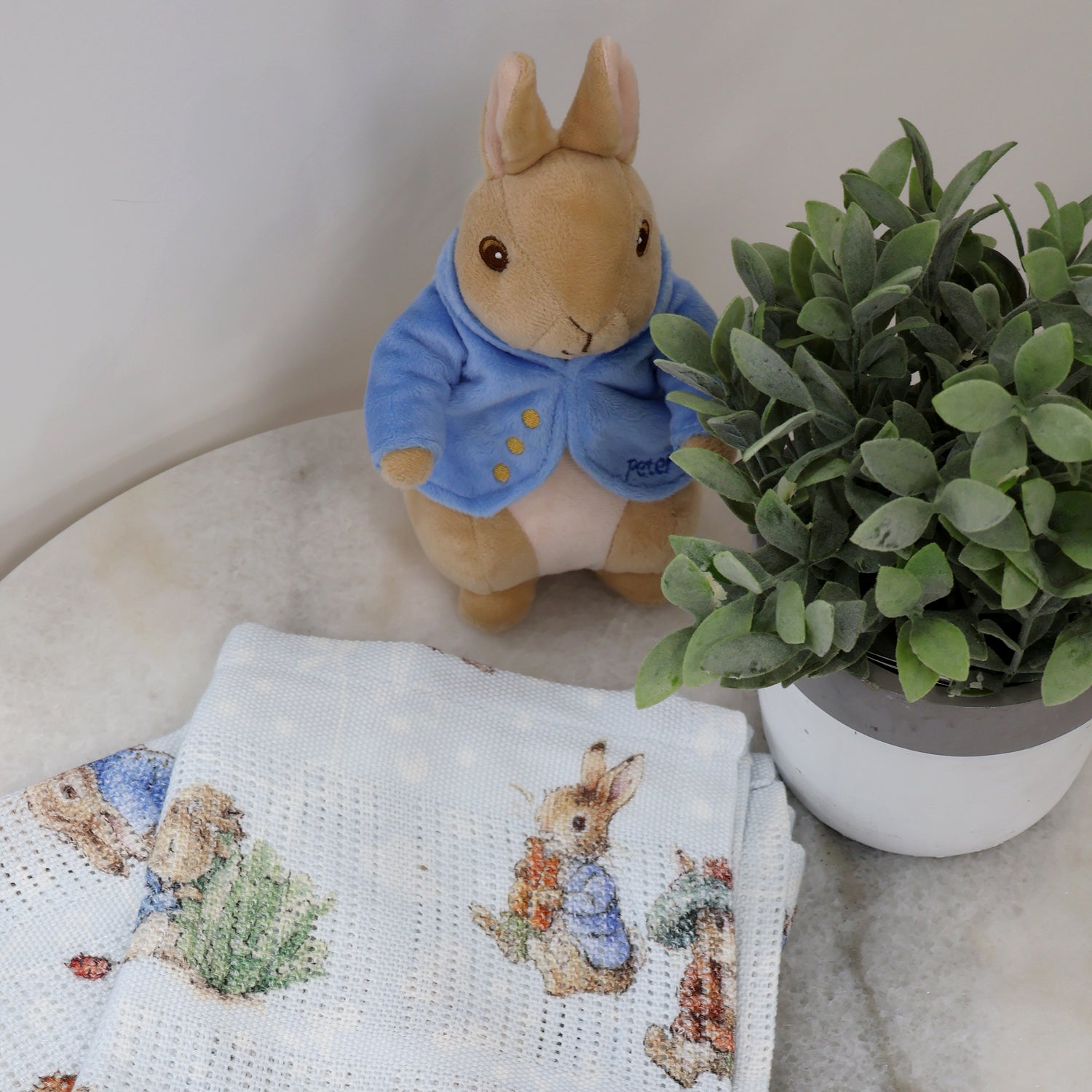 Peter Rabbit & Benjamin Bunny Cellular Blanket