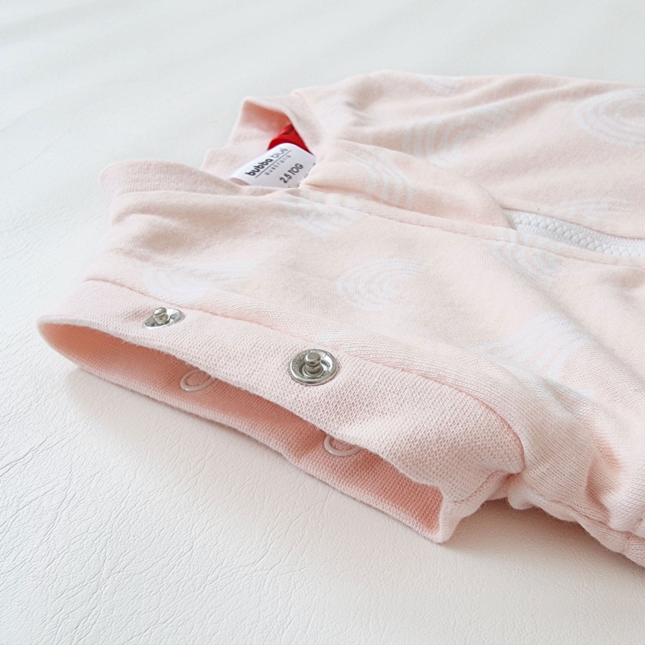 Nordic 2.5 TOG Swaddle Sleepbag & Sleep Suit Bundle - Rose