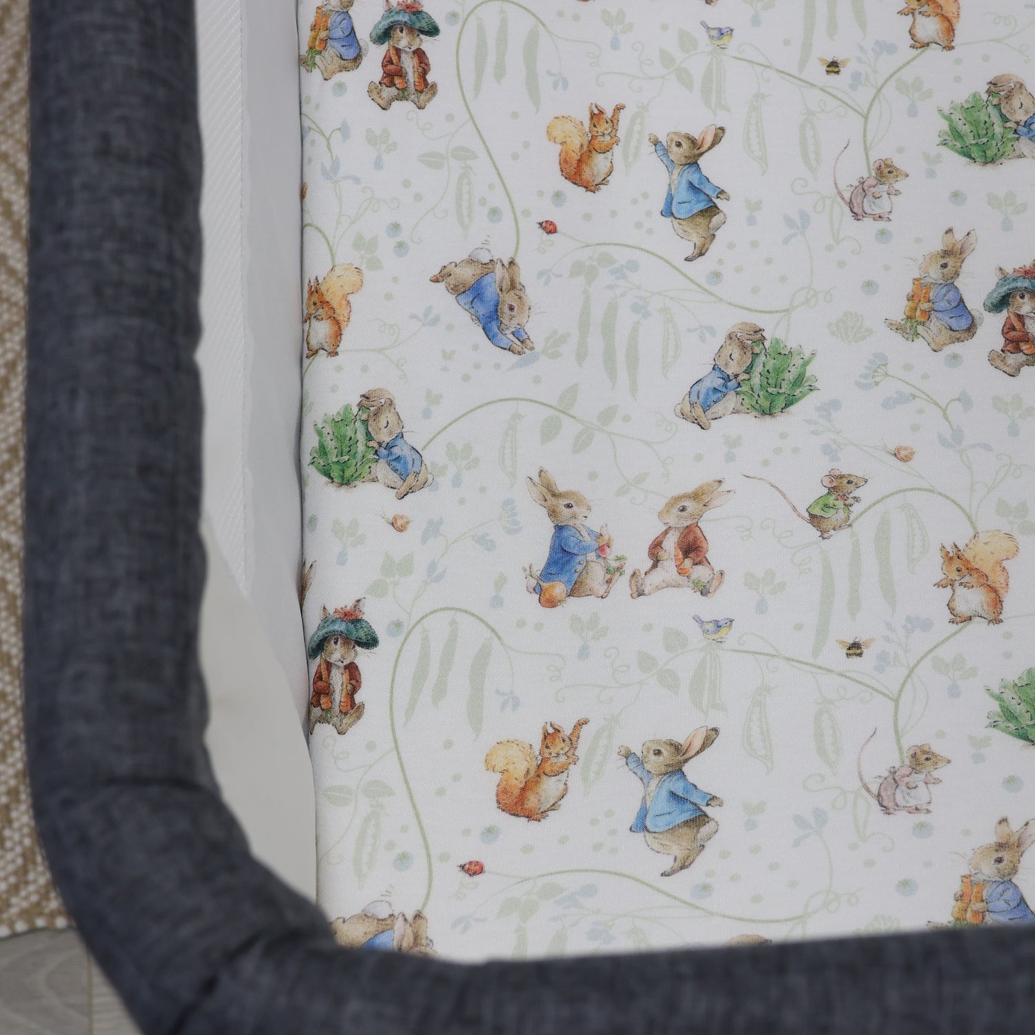 Peter Rabbit & Benjamin Bunny Co Sleeper/Bedside Sleeper Fitted Sheet
