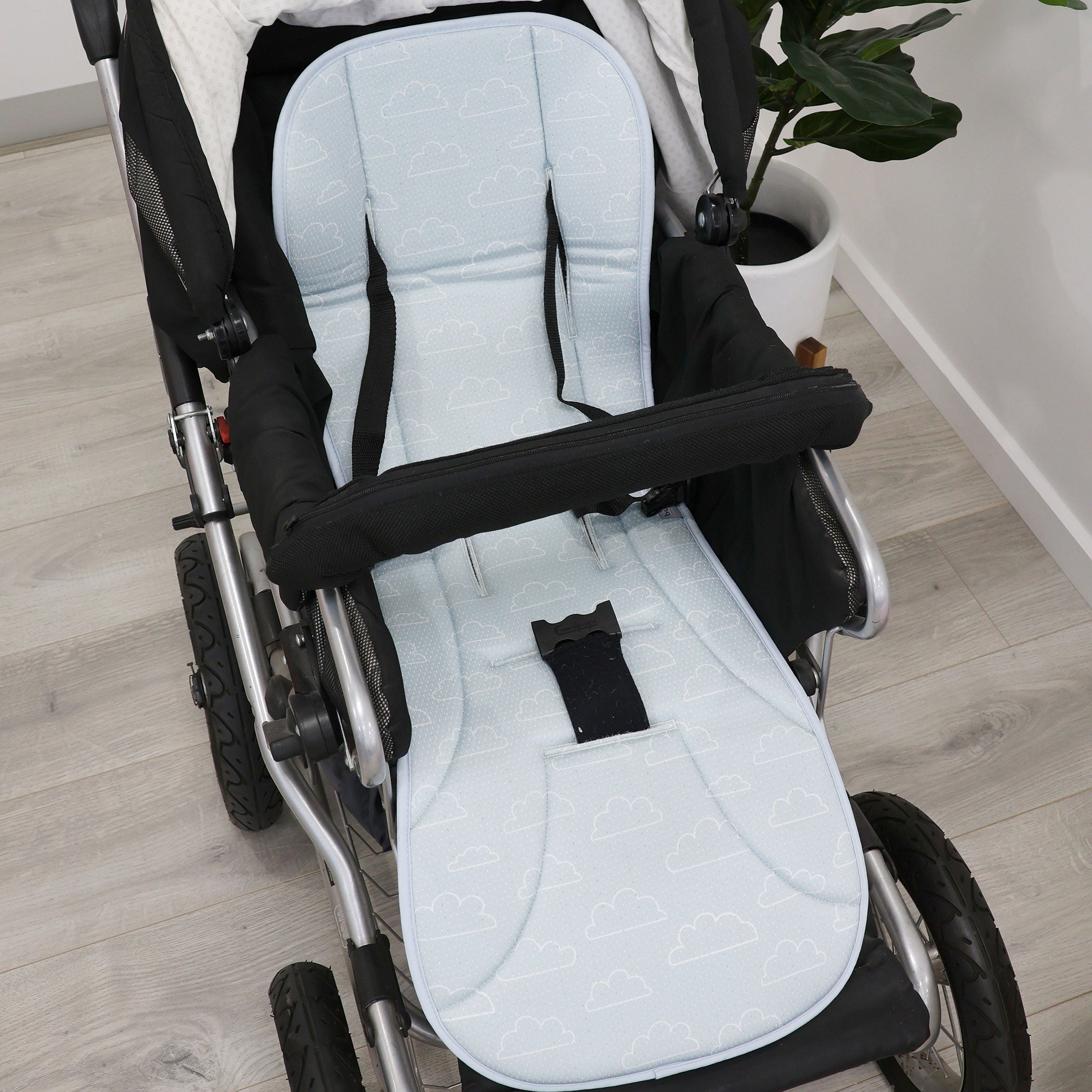 Nordic AIR+ Reversible Pram Liner - Sky/Mint