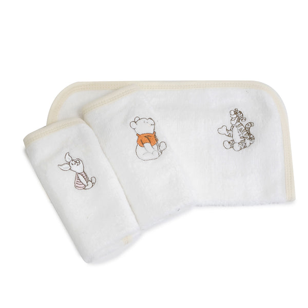 Disney Winnie the Pooh Cot Bundle - Fitted Sheet, Bib, Security Blanket, Face Washer, Cuddle Blanket, Cot Quilt, Hooded Towel
